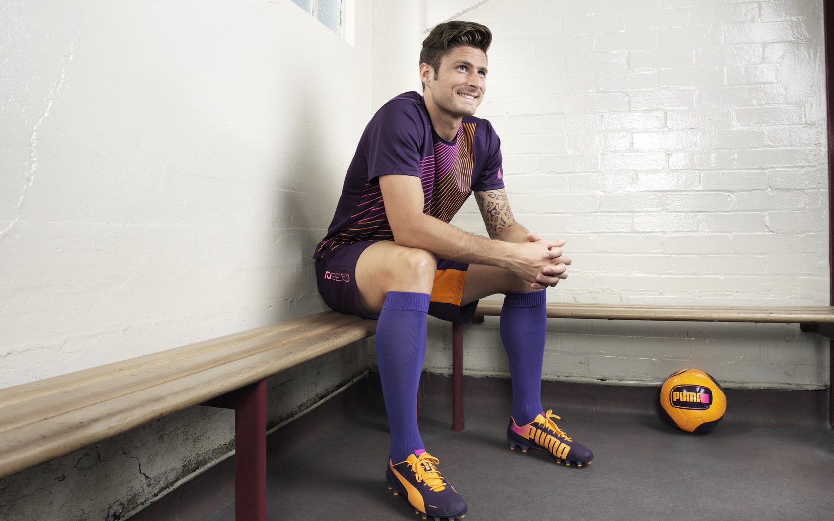 战绩都是假象！卡拉格质疑阿莫林的曼联